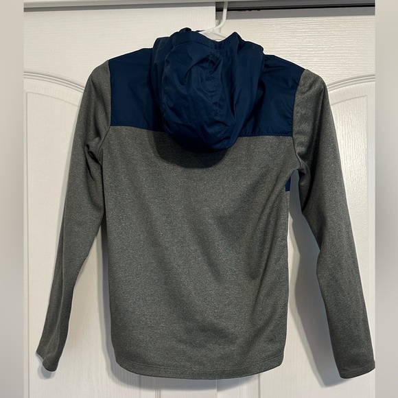 Girls North Face Jacket - Picture 2 of 4